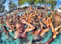 Pool party magaluf
