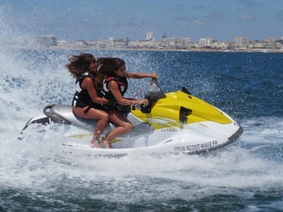 Jet ski