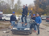 Demolution car
