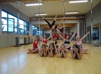 Poledance2