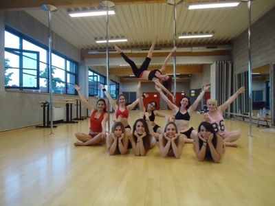 Poledance2